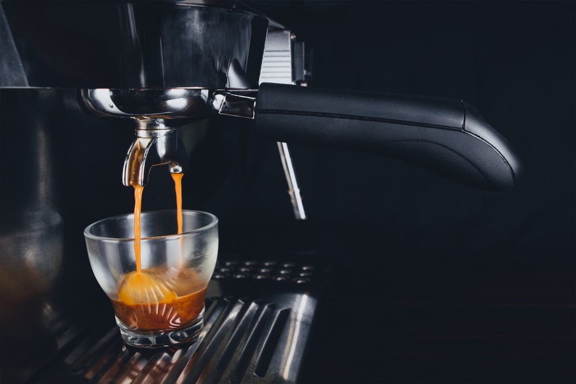 دستگاه قهوه ساز صنعتی ایتالیایی نو و راز خوش طعم بودن قهوه های آن